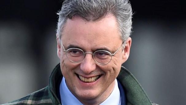 <p>Nach Bouchez hatte jetzt auch Joachim Coens „seinen“ kreativen Auftritt. Im Kern leider nichts Neues.</p>