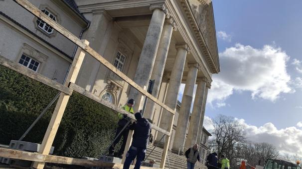 <p>Im Neuen Kurhaus soll eine attraktive Begegnungsstätte entstehen.</p>
