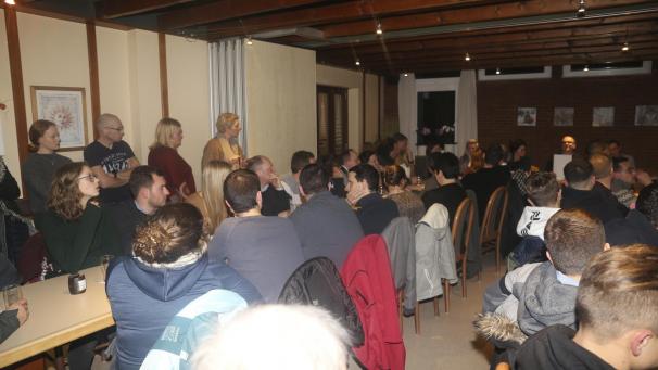 <p>Großer Andrang bei der Vollversammlung der Arbeitsgemeinschaft Karneval Eupen Kettenis (AGK). Die Jecken stehen in den Startlöchern für das karnevalistische Treiben.</p>