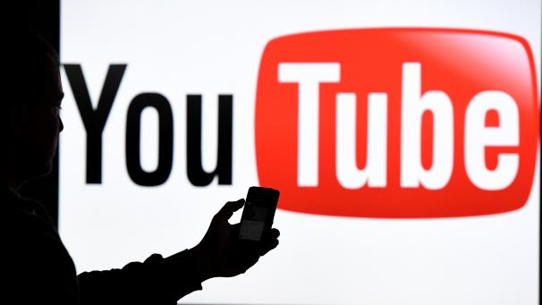 <p>Seit anderthalb Jahrzehnten gibt es Youtube. Was mit einem banalen Tiervideo begann, wurde zu einem Milliardengeschäft und einem der größten Portale der Unterhaltungswelt.</p>