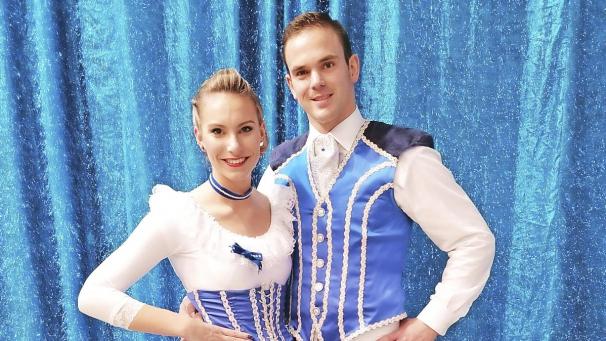 <p>Dominic Classen und seine Tanzpartnerin vertrauen sich blind.</p>