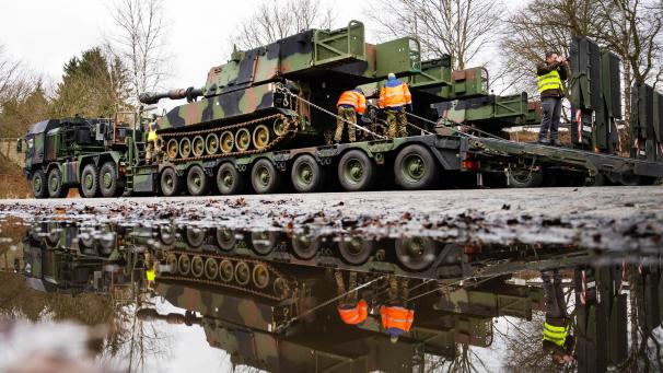 <p>An der Übung nehmen 37.000 Soldaten aus 18 Nationen teil, rund 20.000 Soldaten werden dabei aus den USA nach Europa verlegt.</p>