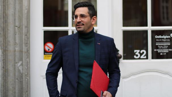 <p>Antonios Antoniadis (SP) sagt: „Ich kann mir vorstellen, dass in Belgien die Zeit reif für eine Minderheitsregierung mit wechselnden Mehrheiten ist.“</p>