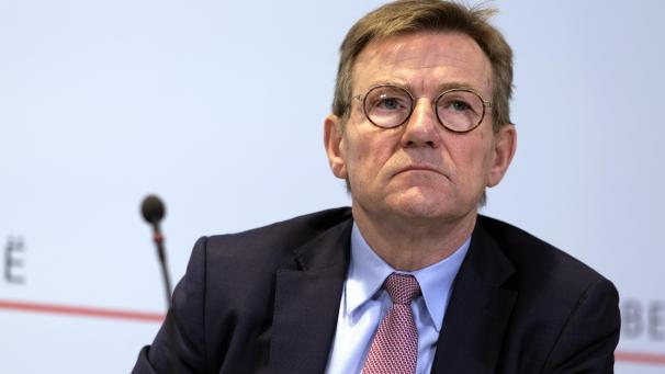 <p>Ausschussvorsitzender Johan Van Overtveldt ist enttäuscht vom Budget.</p>