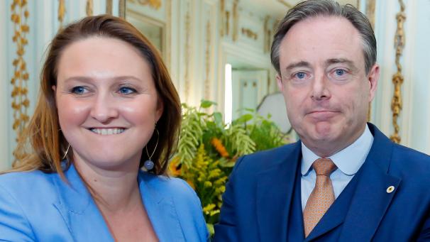 <p>Unterkühltes Verhältnis: Gwendolyn Rutten (l.) und Bart De Wever.</p>