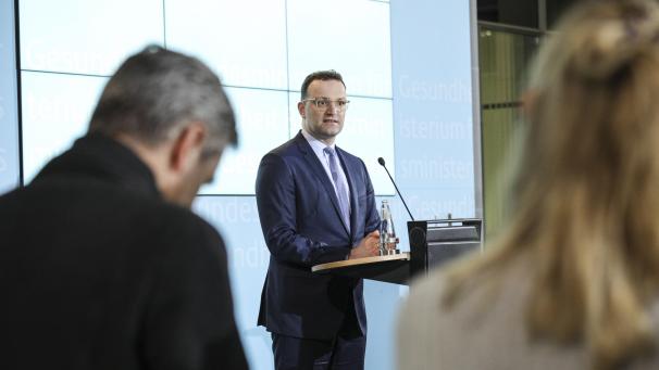 <p>Bundesgesundheitsminister Spahn bei einer Pressekonferenz am Mittwoch</p>