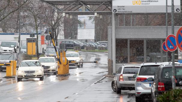 <p>In Düsseldorf werden jetzt zwei Infizierte behandelt. Hygiene und Vorsicht sind damit auch in unserer Region oberstes Gebot.</p>