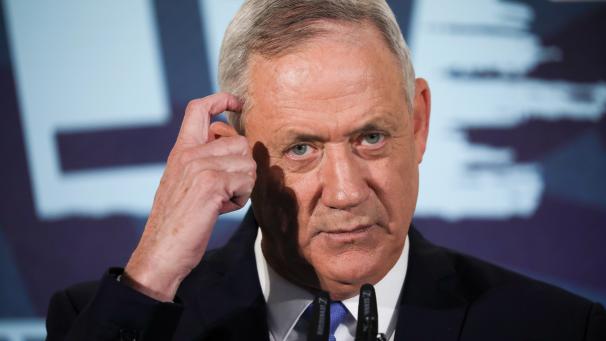 <p>Benny Gantz, Vorsitzender des oppositionellen Mitte-Bündnisses Blau-Weiß. Schon zum dritten Mal binnen eines Jahres gehen die Bürger am Montag an die Urnen, um ein neues Parlament zu wählen.</p>