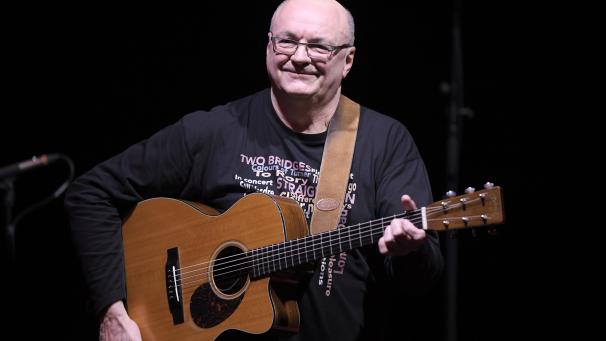 <p>Der erste Teil des mehr als zweistündigen Konzerts gehörte allein Jacques Stotzem und seiner Gitarre.</p>