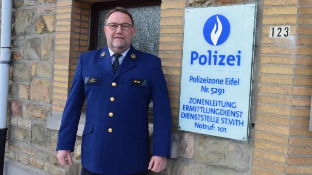 <p>René Trost ist seit 2017 diensttuender Zonenchef der Eifelpolizei. Die Generalinspektion der föderalen Polizei fordert eine Ausschreibung. Kandidaten können sich bis Juli melden.</p>