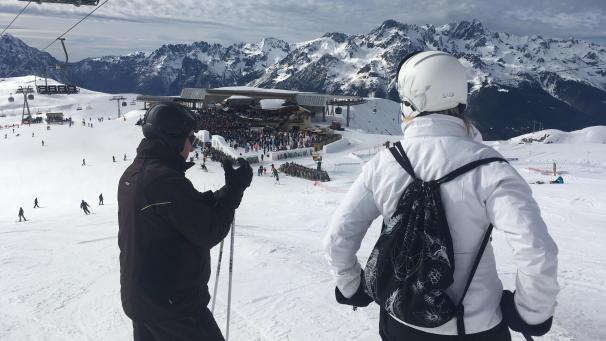<p>Der französiche Skiort Alpe d’Huez wird in diesem Jahr nicht zum Mekka der Electronic Dance Music.</p>