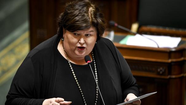 <p>Gesundheitsministerin Maggie De Block bei der Dringlichkeitssitzung der europäischen Gesundheitsminister.</p>