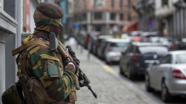 <p>An einer Lütticher Sekundarschule haben die Schüler ab dem kommenden September die Möglichkeit, sich auf eine Karriere beim belgischen Militär vorzubereiten.</p>