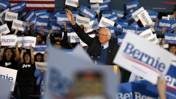 <p>Die Präsidentschaftsvorwahlen der US-Demokraten haben sich zu einem Zweikampf zwischen Ex-Vizepräsident Joe Biden und dem linksgerichteten Senator Bernie Sanders (Foto) entwickelt.</p>