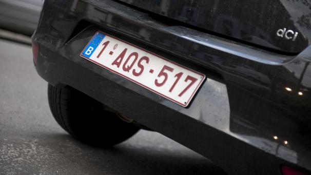 <p>Personen, die in Belgien wohnen, sind eigentlich dazu verpflichtet, ihr Fahrzeug hierzulande anzumelden. Aber es gibt Ausnahmen zu dieser Regelung.<br />
Illustration: belga</p>