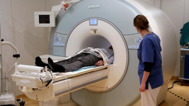 <p>Mit einer Magnetresonanztomografie (MRT) können die Ärzte sehr genau sagen, ob ein Tumor in der Niere vorliegt.</p>