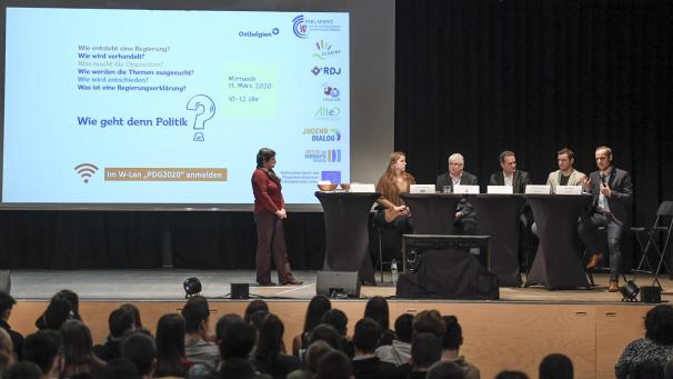 <p>Die Veranstaltung in der Aula der Pater-Damian-Schule richtete sich an Schüler ab dem fünften Sekundarschuljahr.</p>