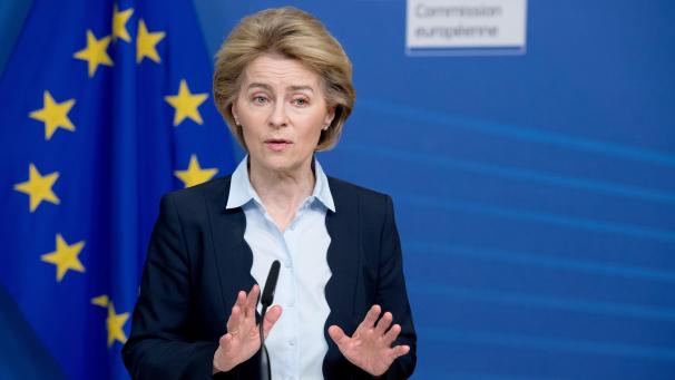 <p>Ursula von der Leyen, Präsidentin der Europäischen Kommission, spricht während einer Pressekonferenz nach dem Treffen der Europäischen Kommissare im EU-Hauptquartier.</p>