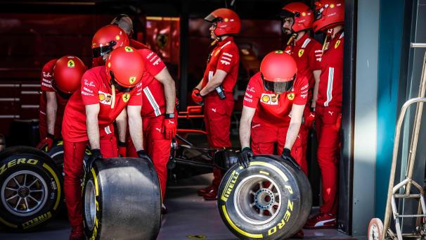 <p>Diese Ferrari-Mechaniker dürften am Sonntag nicht zum Einsatz kommen.</p>