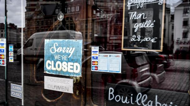 <p>Restaurants und Kneipen sind im ganzen Land für mindestens drei Wochen geschlossen.</p>