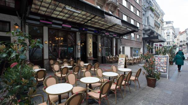 <p>Der Horeca-Sektor klagte auch schon vor der Coronavirus-Krise um Umsaatzrückgänge. Jetzt müssen alle Betriebe bis auf Weiteres schließen.</p>