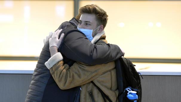 <p>Das Coronavirus zwingt die Menschen zum Verzicht: Verzicht auf Gewohnheiten, Verzicht auf Reisen, Verzicht auf Vergnügen. Verzicht auf soziales Miteinander.</p>