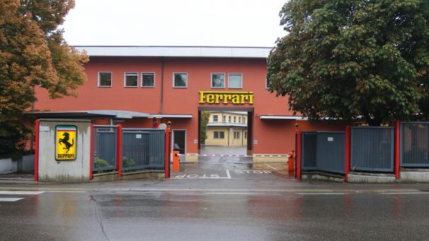 <p>Eine Kultstätte für Autoliebhaber - das Ferrari-Werk in Maranello.</p>