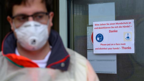 <p>Wie am Dienstag verlautete, soll die Bestellung der Mundmasken über einen unerfahrenen belgisch-türkischen Geschäftsmann erfolgt sein.</p>