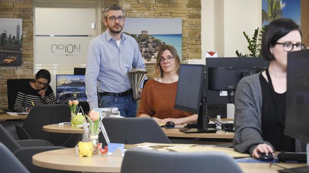<p>Turbulente Wochen: David Bocher und sein Team von „Orion Reisen“ erleben gerade eine schwierige Phase.</p>