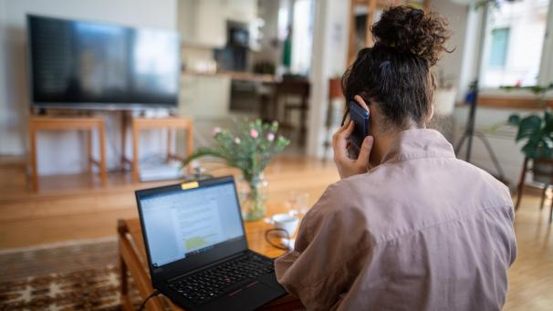<p>Die belgischen Unternehmen müssen in diesen Tagen Homeoffice möglich machen. Aus diesem Grund haben die Informatikfirmen alle Hände voll zu tun.</p>