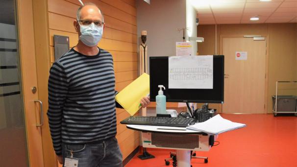 <p>Nach Einschätzung von Dr. Erik Hahnloser, dem ärztlichen Direktor der Klinik St. Josef, ist das St.Vither Krankenhaus jetzt bestmöglich auf den erwartet starken Anstieg der Anzahl Corona-Patienten vorbereitet.</p>