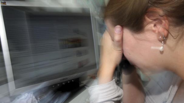 <p>Experten raten, nur den offiziellen Informationen zu vertrauen und Gerüchten oder Falschmeldungen in den sozialen Medien aus dem Weg zu gehen.</p>