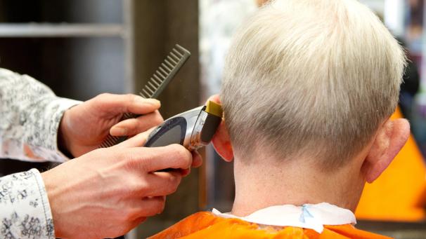 <p>Friseursalons in Belgien müssen vorübergehend schließen.</p>