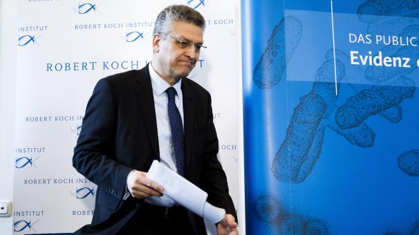 <p>Lothar H. Wieler, Präsident des Robert Koch-Instituts (RKI): Etwa die Hälfte der Menschen, die sich angesteckt haben, würden das gar nicht merken, sagt er.</p>