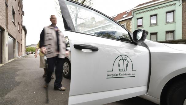 <p>Der Fahrdienst des JKS steuert weiterhin das Krankenhaus an, um Patienten zu notwendigen Behandlungsterminen zu bringen.</p>