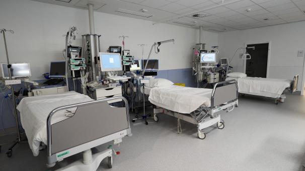 <p>605 Corona-Patienten liegen auf der Intensivstation.</p>