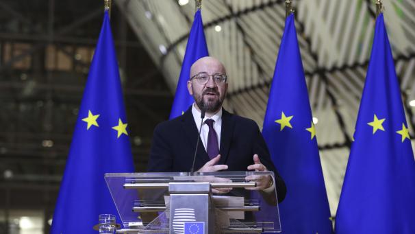 <p>EU-Ratspräsident Charles Michel (MR) trat nach der EU-Videokonferenz vor die Presse.</p>