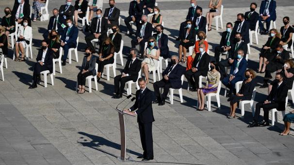 <p>König Felipe VI hält wähgrend der Zeremonie eine Rede.</p>