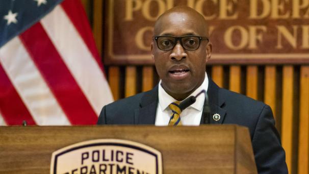 <p>Rodney Harrison von der New Yorker Polizei spricht auf einer Pressekonferenz im Hauptquartier der Polizei.</p>
