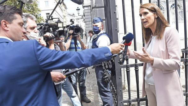 <p>Klärungsbedarf: Sophie Wilmès reagierte am Sonntag auf die Äußerungen des Innenministers.</p>
