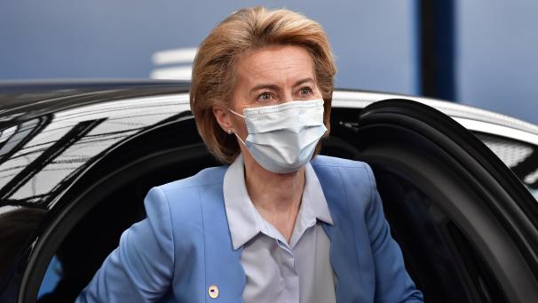 <p>Ursula von der Leyen erscheint zum EU-Sondergipfel.</p>
