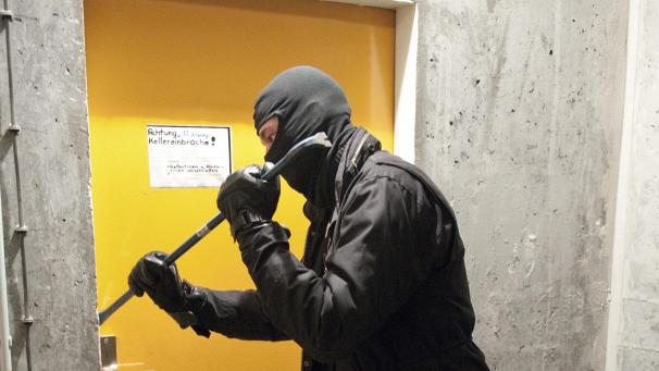 <p>Wegen einer Reihe von (versuchten) Einbruchsdiebstählen musste sich am Mittwoch ein Algerier vor dem Eupener Stafgericht verantworten.</p>
