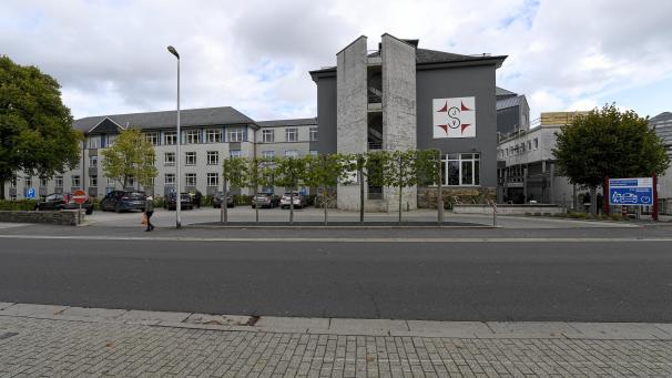 <p>Insgesamt 85 Covid19-Patienten sind von März bis Juni in der Klinik St. Josef betreut worden. 15 sind verstorben.</p>