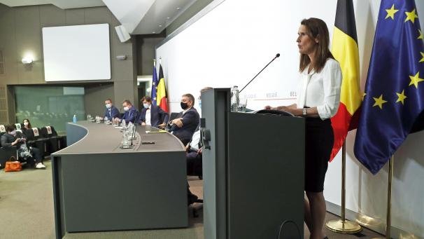 <p>Sophie Wilmès während der Pressekonferenz nach dem NSR am Montag</p>