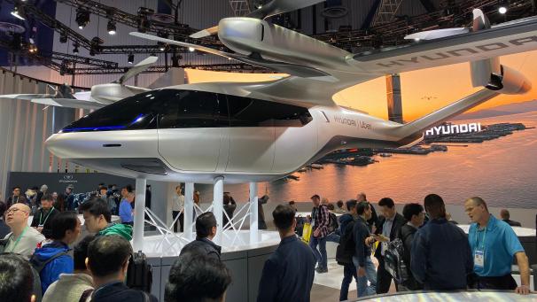 <p>Die Consumer Electronics Show (CES) soll wegen der Corona-Pandemie im Januar 2021 nur online über die Bühne gehen.</p>