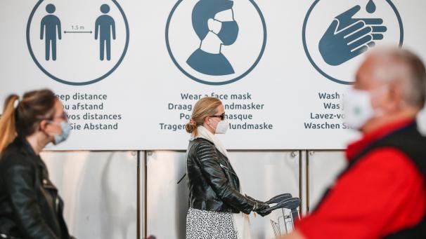 <p>Passagiere am Flughafen Zaventem.</p>