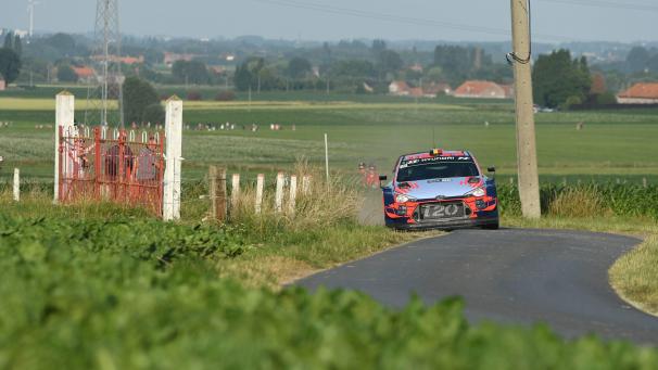 <p>Thierry Neuville bei der Ypern Rallye im vergangenen Jahr.</p>