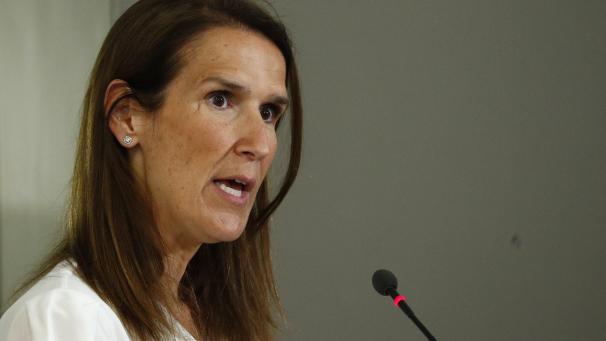 <p>Sie wird am Ende den Kopf für das Management der Krise durch den NSR und den Konzertierungsausschuss hinhalten müssen, auch wenn sie in vielen Fällen nicht wie eine Regierungschefin agieren konnte: Premierministerin Sophie Wilmès (MR)</p>