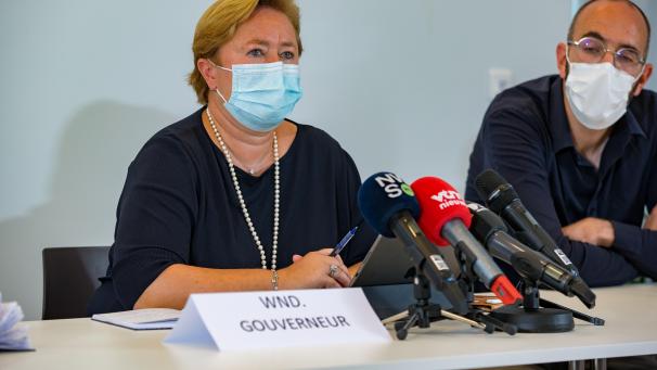 <p>Anne Martens will die Küste nicht gegen Tagestouristen abschirmen. Wer sich benimmt ist herzlich willkommen, alle anderen werden hart bestraft.</p>
