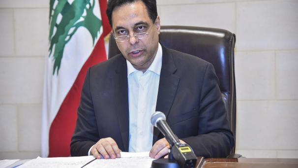 <p>Der Druck auf den libanesischen Premierminister Hassan Diab wächst. Der Regierungschef will Neuwahlen vorschlagen.</p>